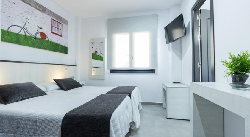 קוניל דה לה פרונטרה Hostal El Yunque חדר תמונה