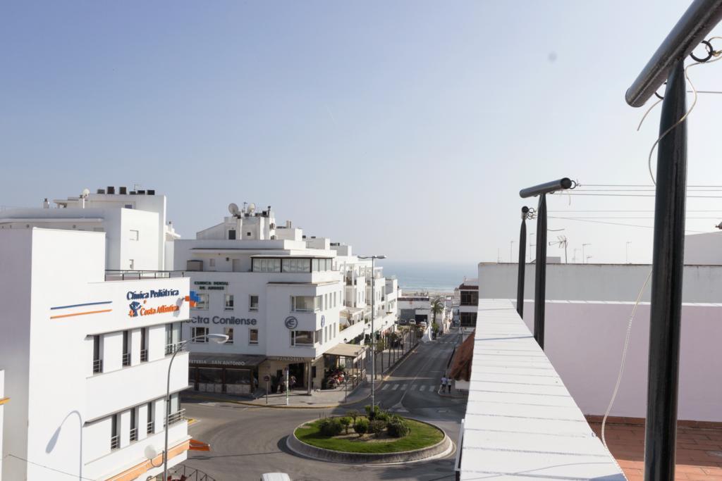 קוניל דה לה פרונטרה Hostal El Yunque מראה חיצוני תמונה